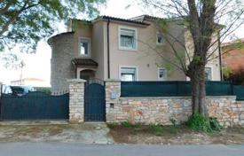 4-zimmer haus in der stadt 250 m² in Pula, Kroatien. 680 000 €