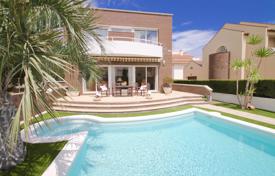 5-zimmer villa in Miami Platja, Spanien. $3 360  pro Woche