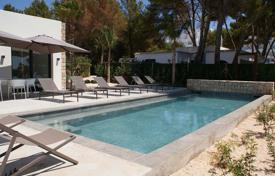 Villa – Santa Eularia des Riu, Ibiza, Balearen,  Spanien. 8 000 €  pro Woche