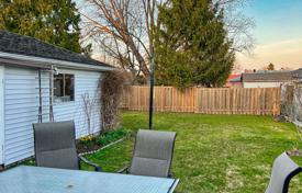 10-zimmer haus in der stadt in Scarborough, Kanada. C$1 181 000