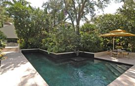 6-zimmer villa 786 m² in Miami, Vereinigte Staaten. $4 250 000