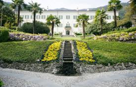 Villa – Comer See, Lombardei, Italien. 45 000 €  pro Woche