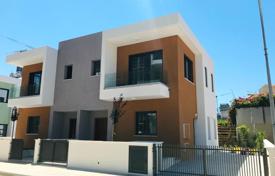2-zimmer stadthaus 121 m² in Mouttagiaka, Zypern. 650 000 €
