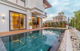 5-zimmer villa 305 m² in Pattaya, Thailand. $429 000