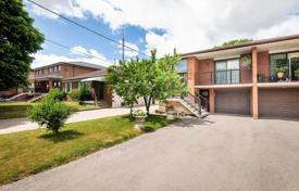 3-zimmer stadthaus in North York, Kanada. C$1 035 000