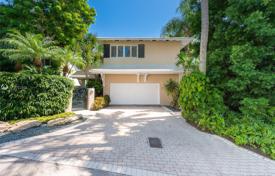 6-zimmer einfamilienhaus 297 m² in Miami, Vereinigte Staaten. $1 450 000