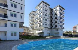 Möblierte Wohnung in einem Komplex mit Pool in Kepez Antalya. $96 000