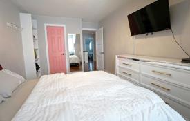 10-zimmer haus in der stadt in North York, Kanada. C$1 698 000