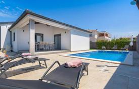 4-zimmer haus in der stadt 145 m² in Pula, Kroatien. 550 000 €