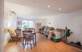 3-zimmer stadthaus in Old Toronto, Kanada. C$2 136 000