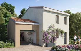 Haus in der Stadt – Pertuis, Provence-Alpes-Côte d'Azur, Frankreich. From 355 000 €