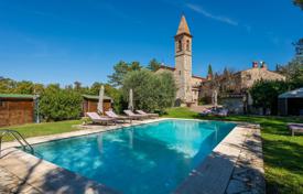 16-zimmer landgut 462 m² in Siena, Italien. 1 380 000 €