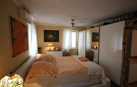 3-zimmer haus in der stadt 150 m² in Kaštel Lukšić, Kroatien. 390 000 €