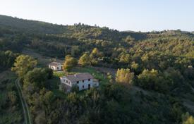 18-zimmer landgut 517 m² in San Venanzo, Italien. 1 100 000 €