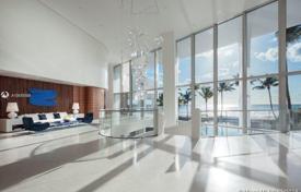 Neubauwohnung – Collins Avenue, Miami, Florida,  Vereinigte Staaten. 3 599 000 €