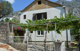 Villa – Dobrota, Kotor, Montenegro. 250 000 €