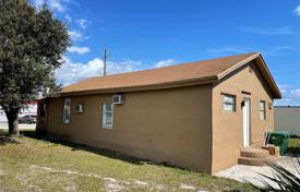 3-zimmer haus in der stadt 101 m² in Riviera Beach, Vereinigte Staaten. $309 000