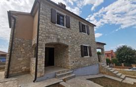 4-zimmer haus in der stadt 180 m² in Poreč, Kroatien. 499 000 €