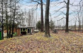 8-zimmer haus in der stadt in North York, Kanada. C$1 544 000