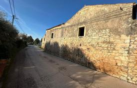 Haus House ruins in Šišan. 154 000 €