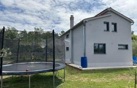 3-zimmer haus in der stadt 181 m² in Pula, Kroatien. 450 000 €