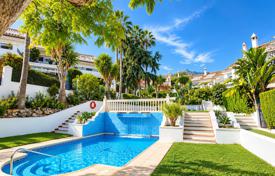 3-zimmer stadthaus 213 m² in Marbella, Spanien. 720 000 €