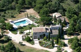 5-zimmer villa in Provence-Alpes-Côte d'Azur, Frankreich. 12 800 €  pro Woche