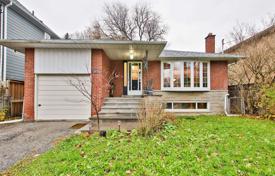 4-zimmer haus in der stadt in Etobicoke, Kanada. C$1 852 000