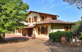 14-zimmer landgut 524 m² in Scandicci, Italien. 1 600 000 €