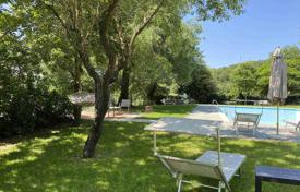 Grundstück in Corciano, Italien. 1 380 000 €