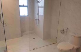 4-zimmer appartements in eigentumswohnungen in Khlong Toei, Thailand. $3 640  pro Woche