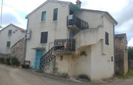 5-zimmer haus in der stadt in Poreč, Kroatien. 150 000 €