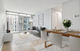 7-zimmer wohnung in Yonge Street, Kanada. C$1 070 000