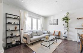 7-zimmer haus in der stadt in North York, Kanada. C$1 302 000