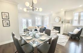 5-zimmer stadthaus in North York, Kanada. C$1 391 000