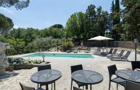 Villa – Arezzo, Toskana, Italien. 1 750 000 €