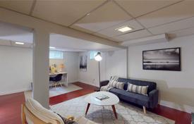 3-zimmer haus in der stadt in Scarborough, Kanada. C$1 319 000