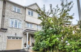 3-zimmer stadthaus in Scarborough, Kanada. C$1 034 000