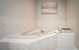 5-zimmer haus in der stadt in Scarborough, Kanada. C$1 649 000