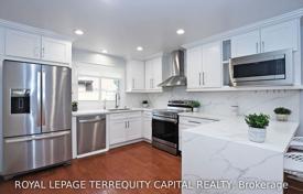 13-zimmer haus in der stadt in Scarborough, Kanada. C$2 105 000