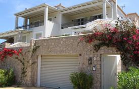 Einfamilienhaus – Kranidi, Administration of the Peloponnese, Western Greece and the Ionian Islands, Griechenland. 685 000 €