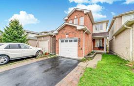 Haus in der Stadt – Scarborough, Toronto, Ontario,  Kanada. C$961 000