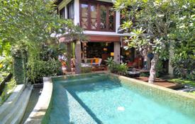 3-zimmer villa 180 m² in Seminyak, Indonesien. $300 000