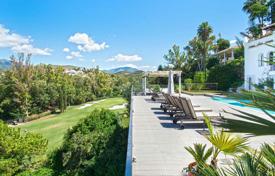 Villa – Nueva Andalucia, Marbella, Andalusien,  Spanien. 3 500 000 €
