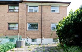 10-zimmer stadthaus in North York, Kanada. C$1 274 000