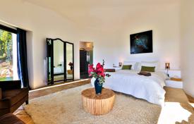 6-zimmer villa in Grimaud, Frankreich. 13 000 €  pro Woche
