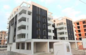 Wohnungen mit großen Nutzflächen in einem Komplex in Bursa. $152 000