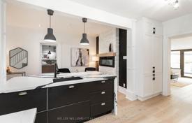 12-zimmer haus in der stadt in Old Toronto, Kanada. C$2 446 000