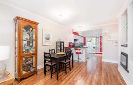 4-zimmer haus in der stadt in East York, Kanada. C$1 160 000