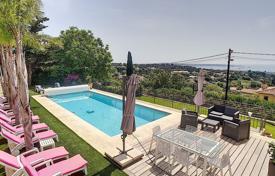 Villa – Antibes, Côte d'Azur, Frankreich. 6 000 €  pro Woche
